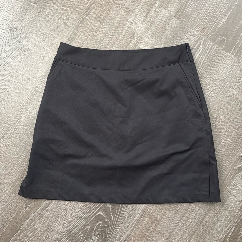 ADIDAS Skort Women’s Size 4 NWT